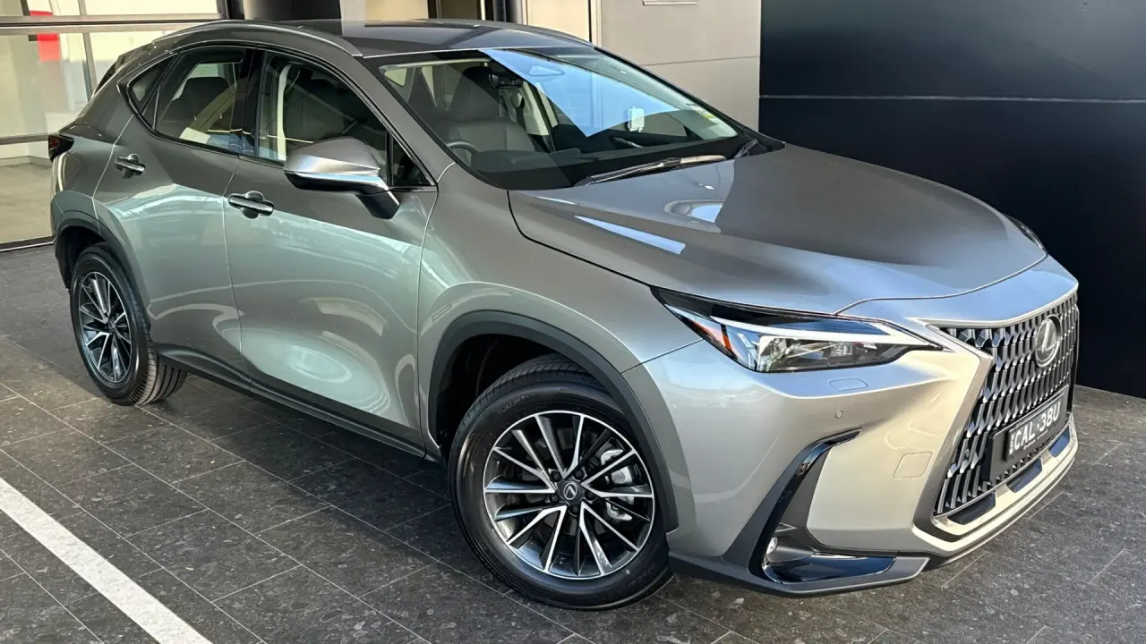 2026 Lexus NX350H Gallery Image 1