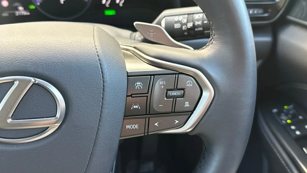 2026 Lexus NX350H Gallery Image 14