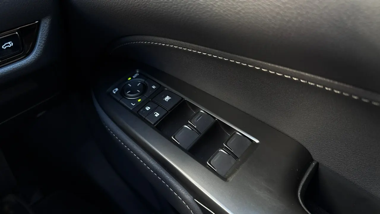 2026 Lexus NX350H Gallery Image 18