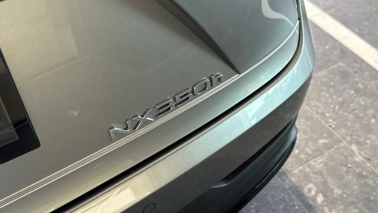 2026 Lexus NX350H Gallery Image 7