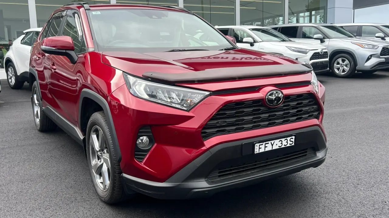 2019 Toyota RAV4 Image 1