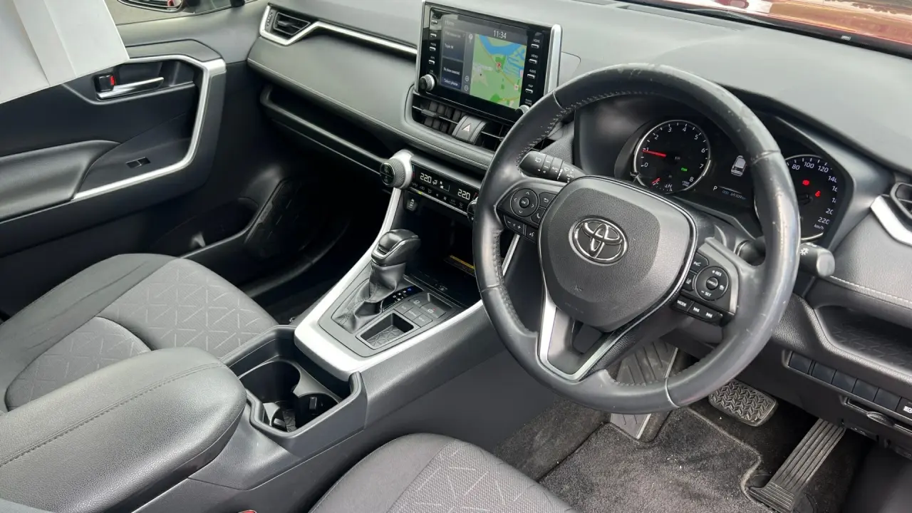 2019 Toyota RAV4 Image 10