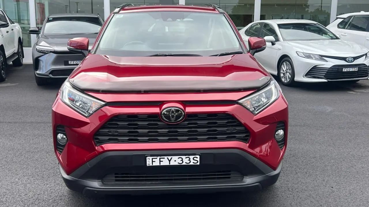 2019 Toyota RAV4 Image 2