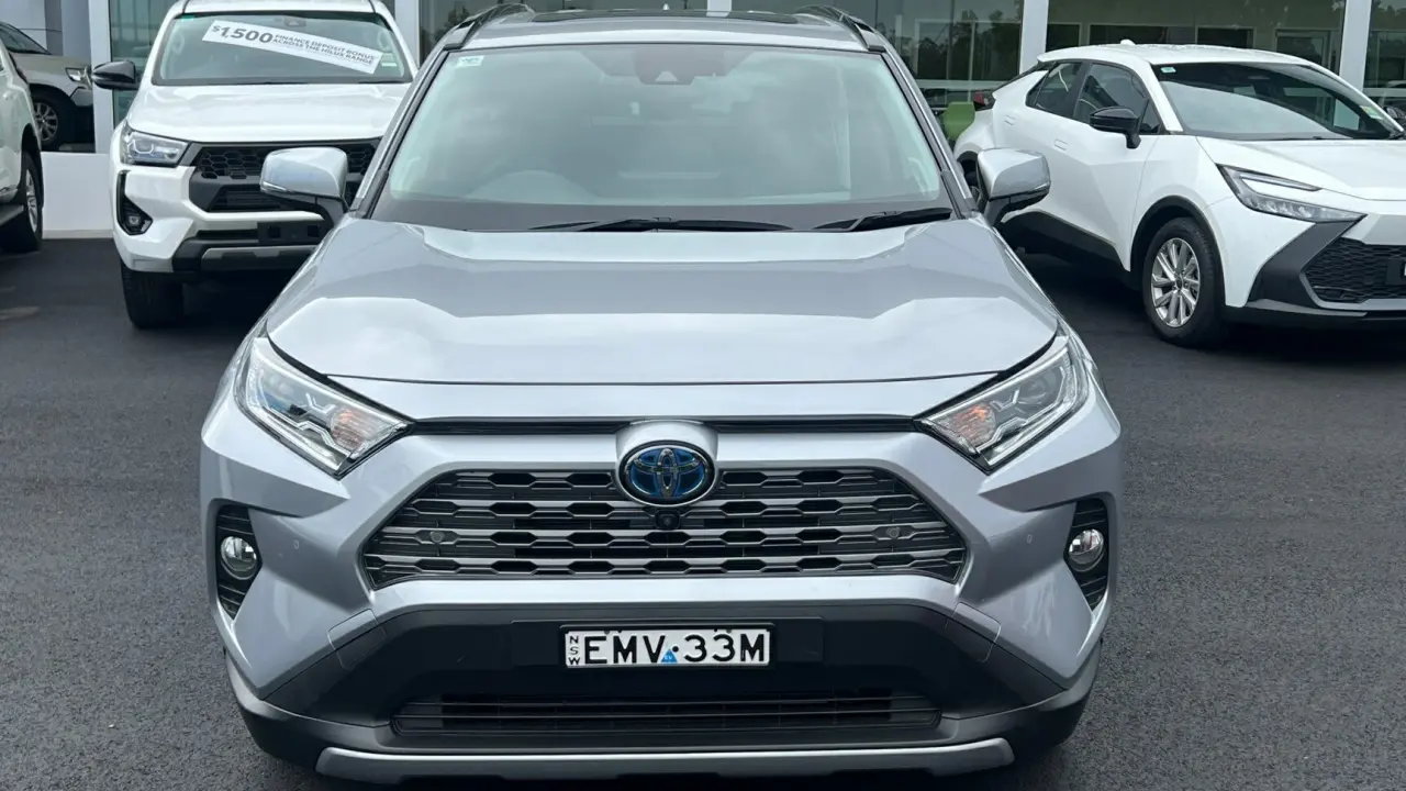 2021 Toyota Rav4 Hybrid Image 2