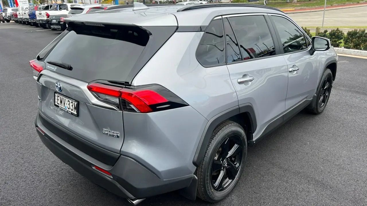 2021 Toyota Rav4 Hybrid Image 4