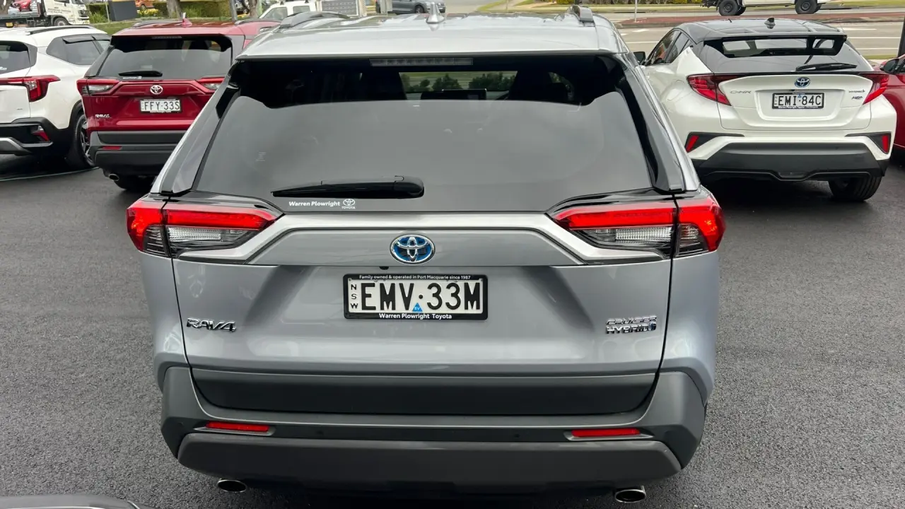 2021 Toyota Rav4 Hybrid Image 5