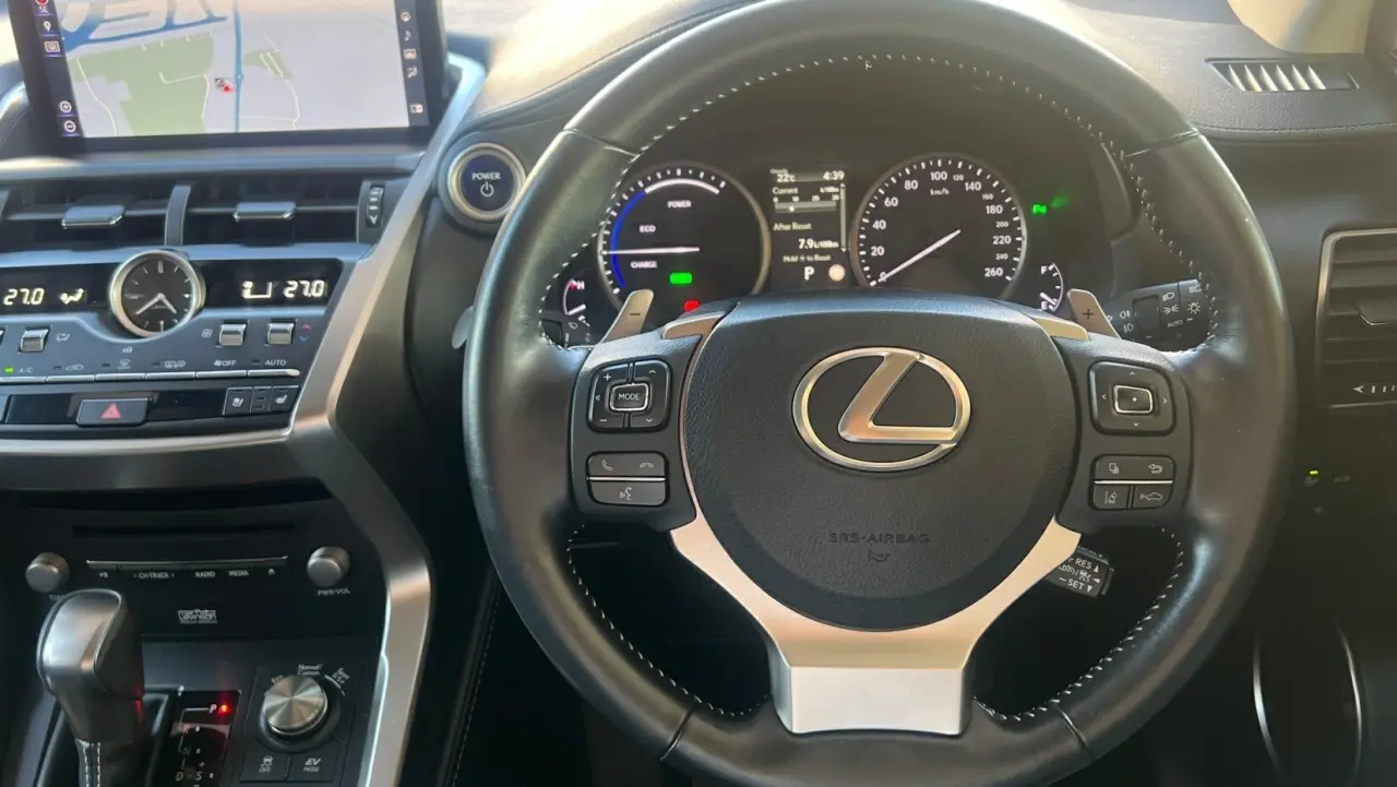 2020 Lexus NX300h Image 10