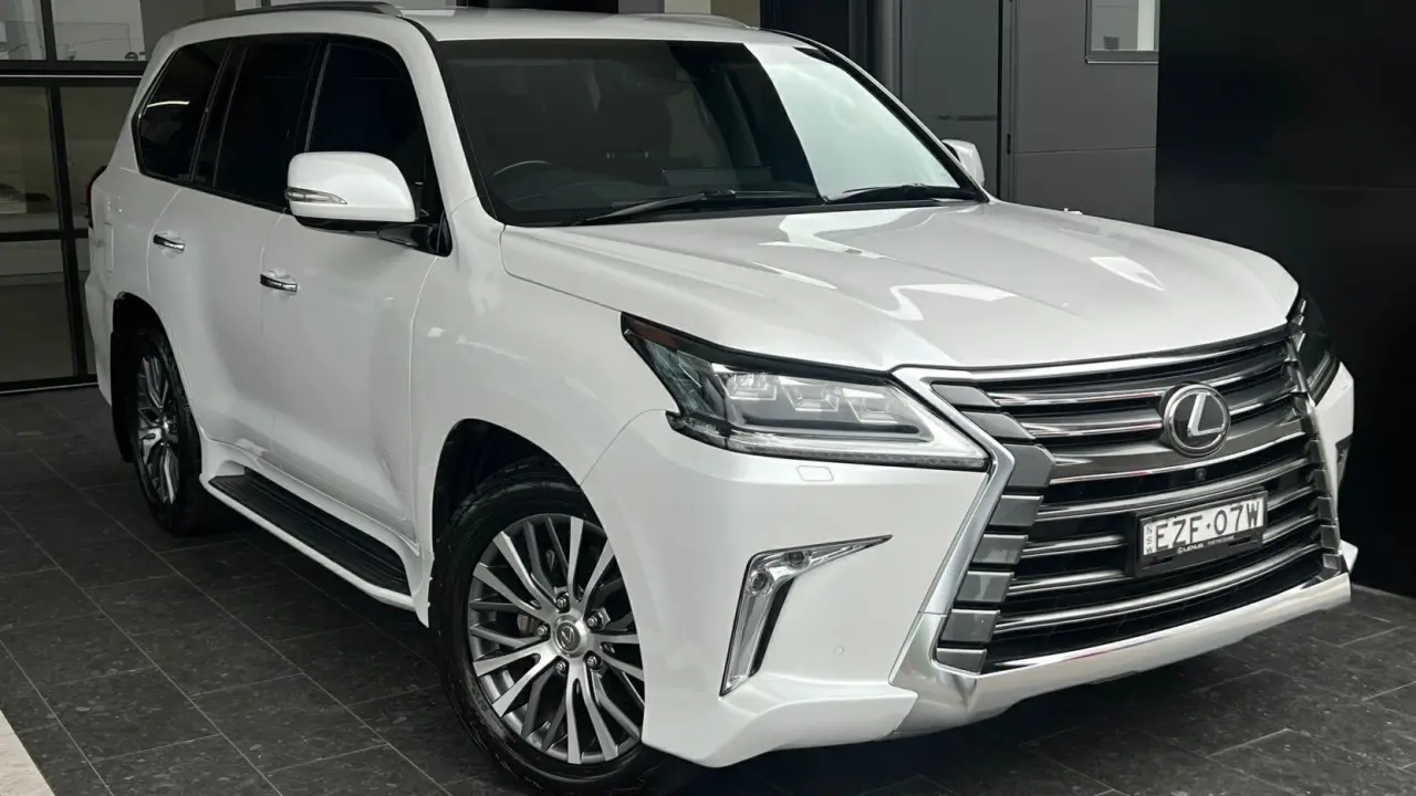 2020 Lexus LX450D Image 1