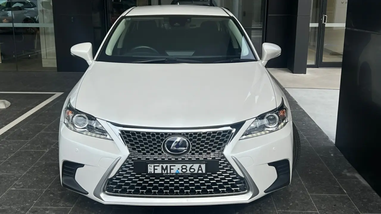 2018 Lexus CT200H Image 3