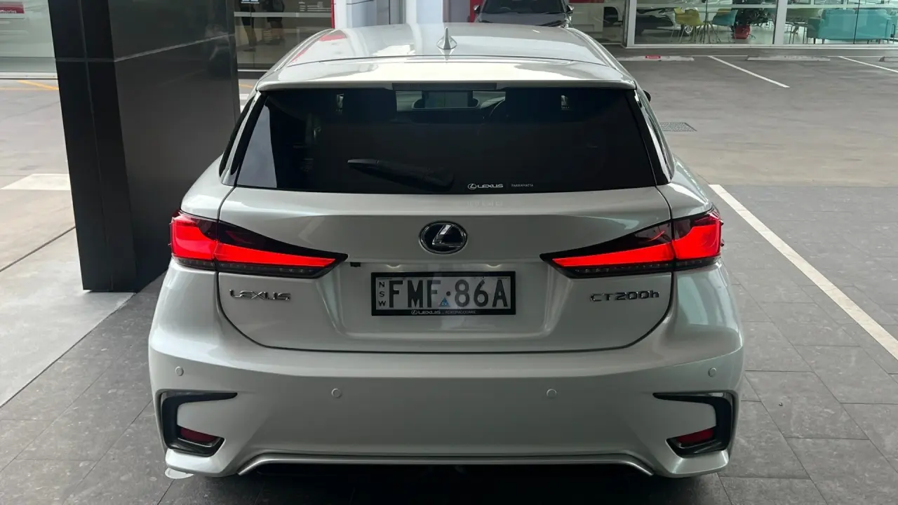 2018 Lexus CT200H Image 6