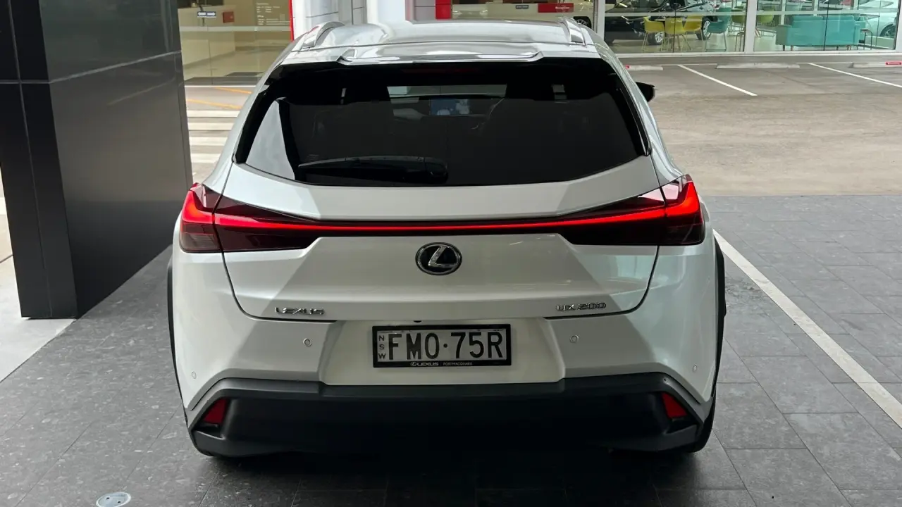 2020 Lexus Ux200 Gallery Image 5