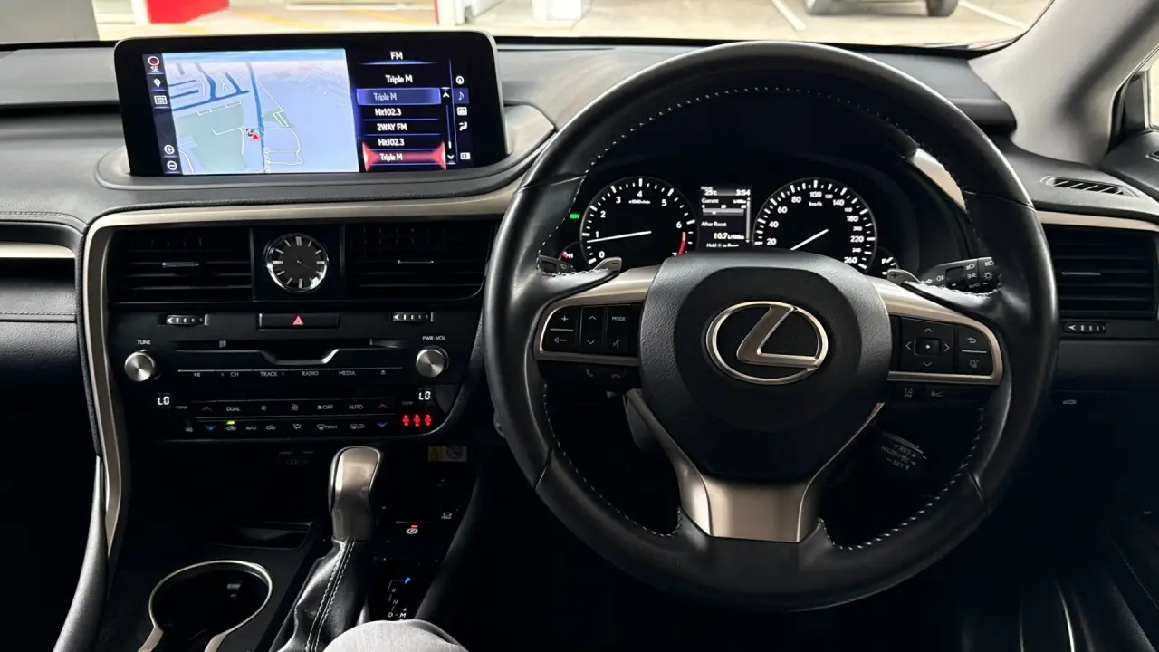 2020 Lexus RX350 Gallery Image 10