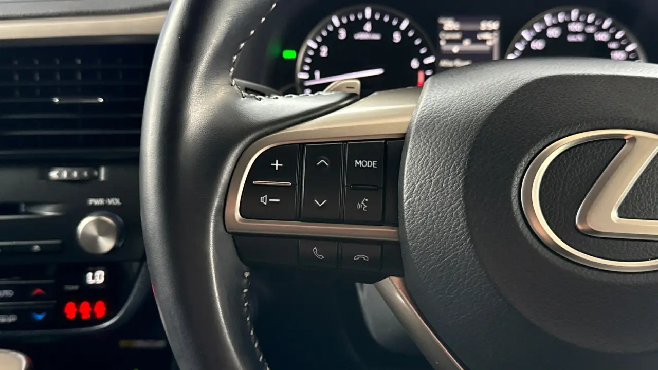 2020 Lexus RX350 Gallery Image 11