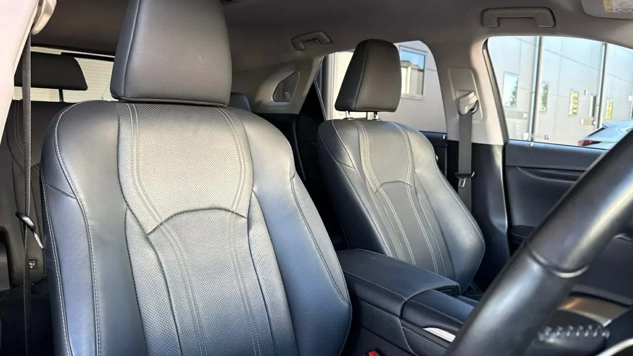 2020 Lexus RX350 Gallery Image 4