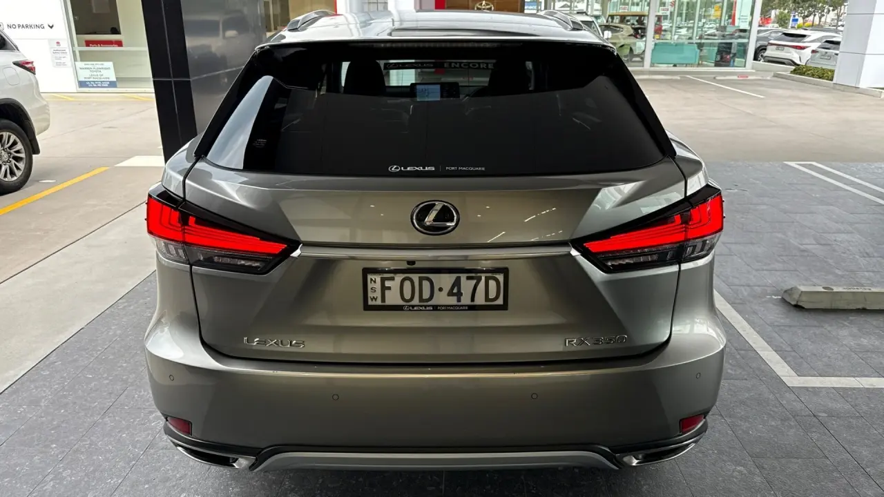 2020 Lexus RX350 Gallery Image 5
