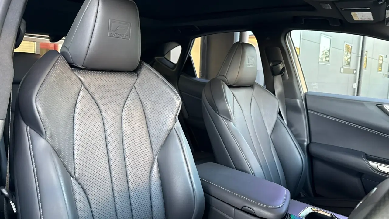 2024 Lexus NX350H Gallery Image 9