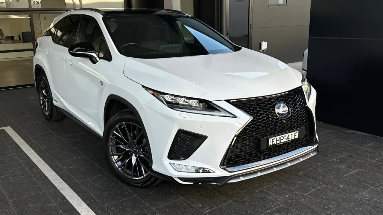 2020 Lexus RX450h Gallery Image 1