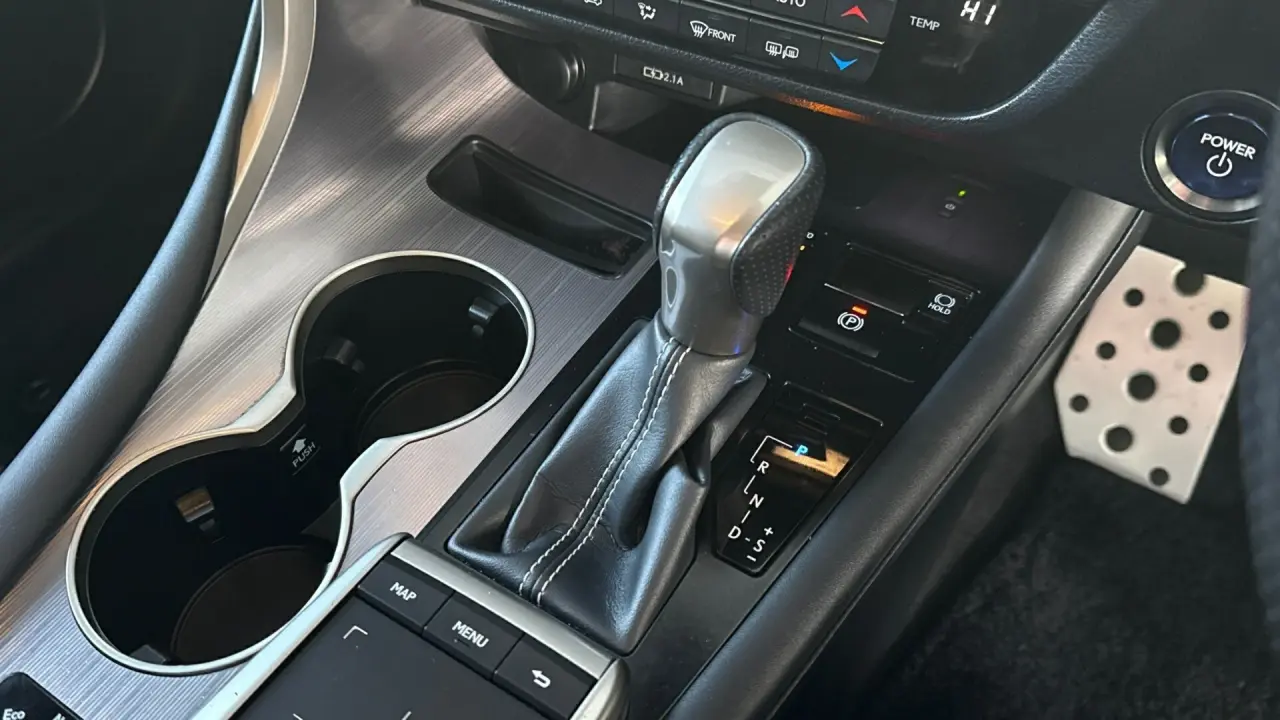 2020 Lexus RX450h Gallery Image 18
