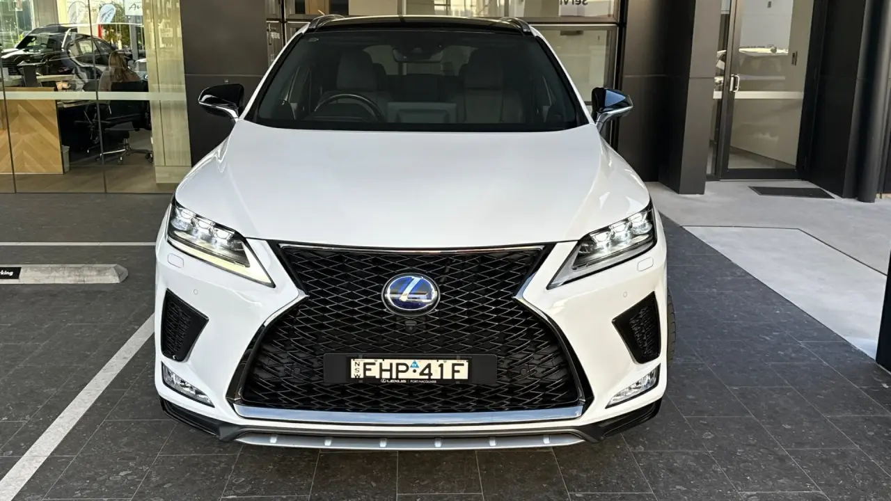 2020 Lexus RX450h Gallery Image 2