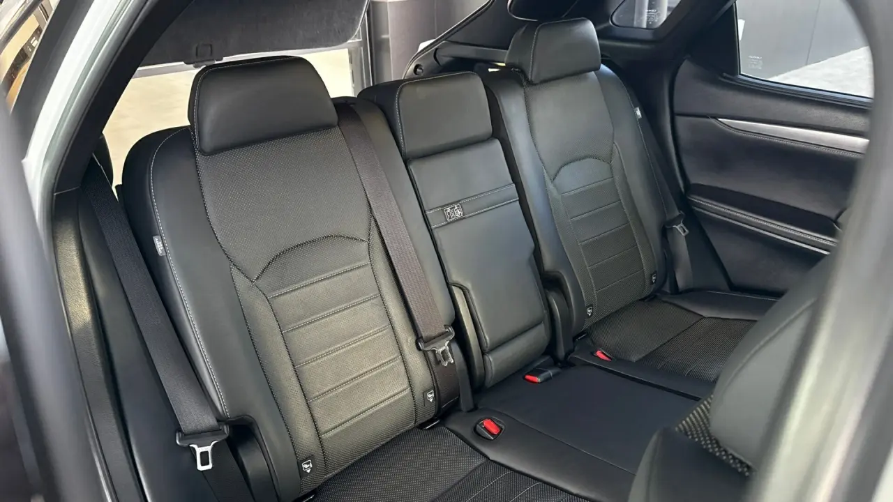 2020 Lexus RX450h Gallery Image 8