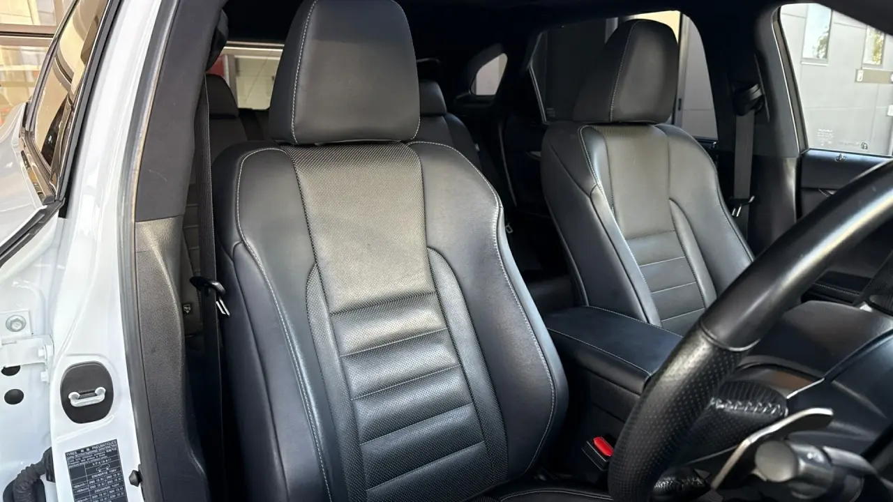 2020 Lexus RX450h Gallery Image 9