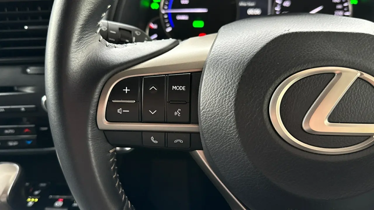 2019 Lexus RX450h Gallery Image 12