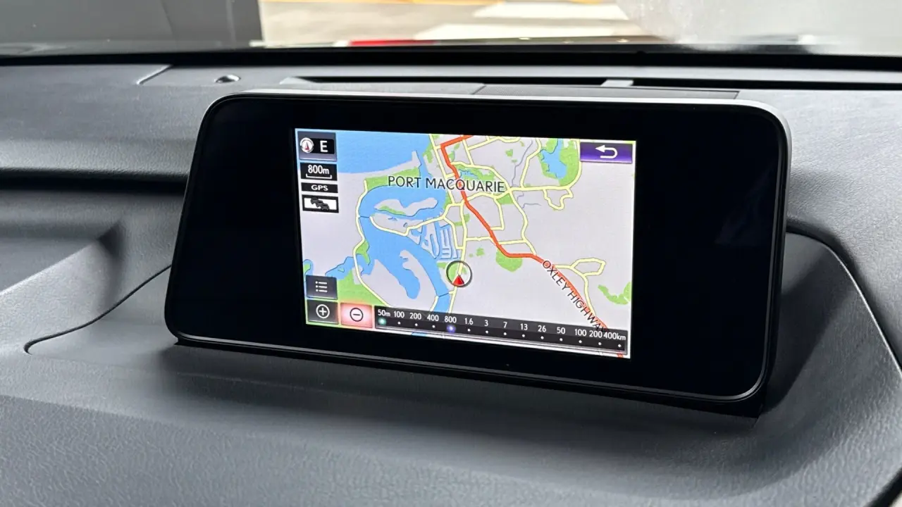 2019 Lexus RX450h Gallery Image 16