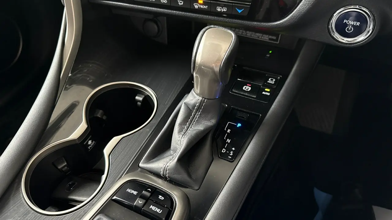2019 Lexus RX450h Gallery Image 18