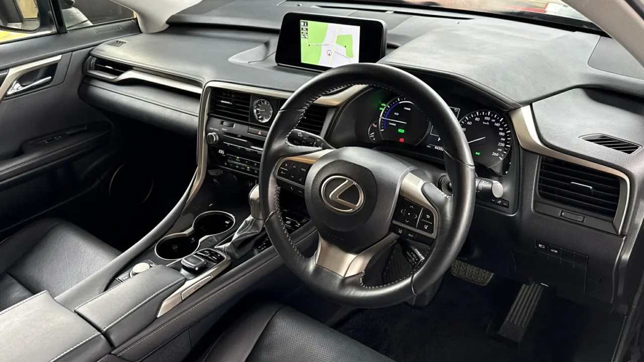 2019 Lexus RX450h Gallery Image 9