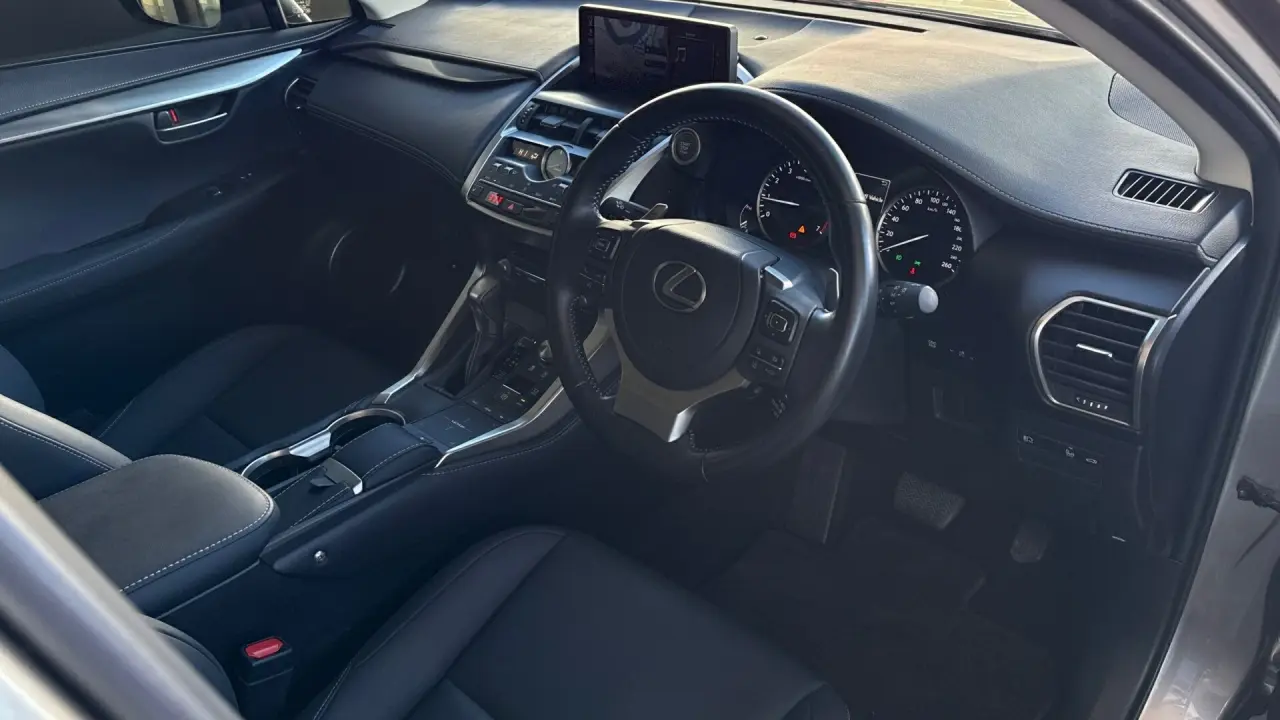 2021 Lexus NX300 Gallery Image 10
