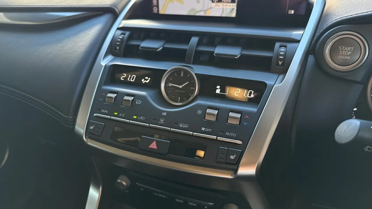 2021 Lexus NX300 Gallery Image 17