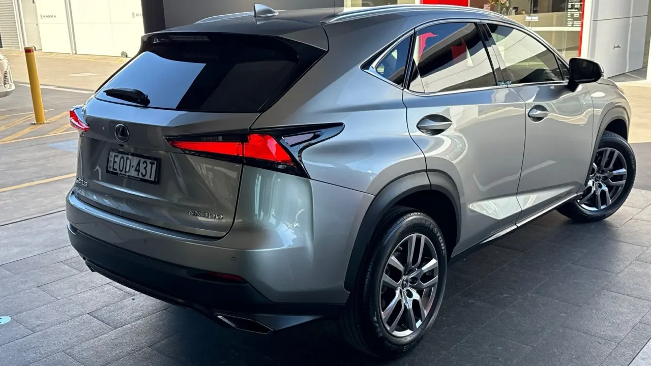 2021 Lexus NX300 Gallery Image 4
