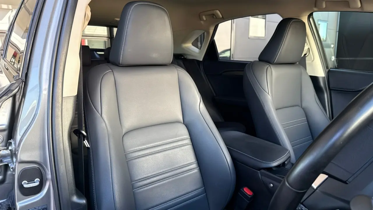 2021 Lexus NX300 Gallery Image 9