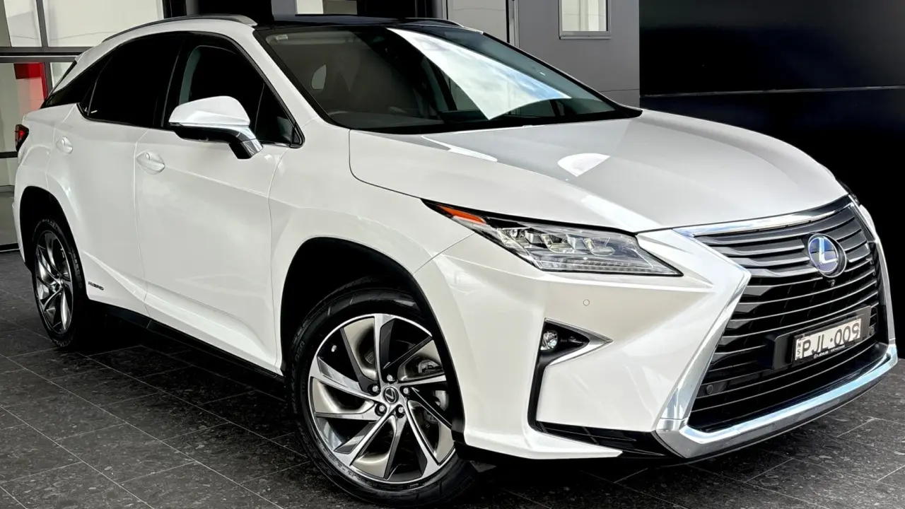 2019 Lexus RX450h Gallery Image 1