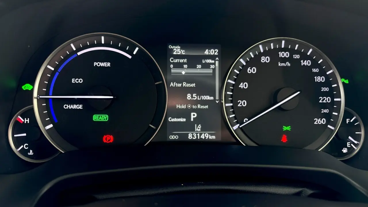 2019 Lexus RX450h Gallery Image 12