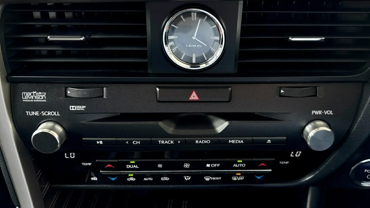 2019 Lexus RX450h Gallery Image 14