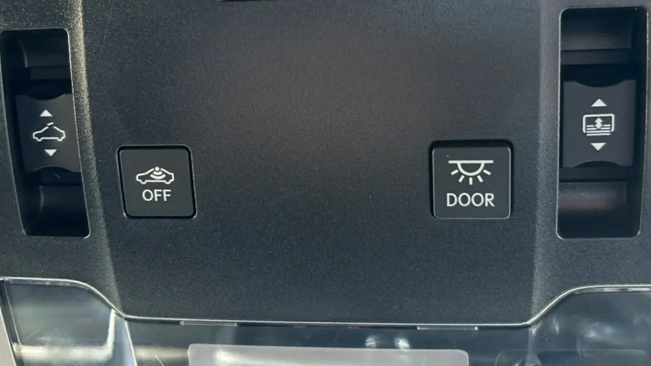 2019 Lexus RX450h Gallery Image 21