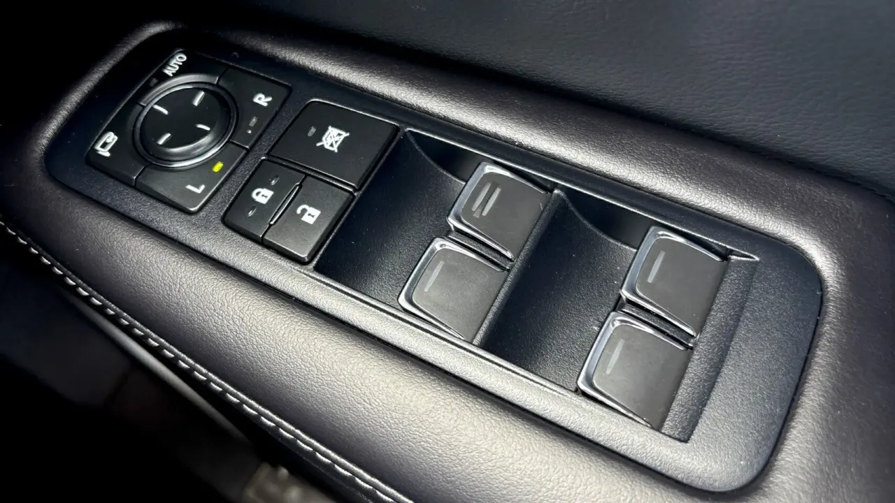 2019 Lexus RX450h Gallery Image 22