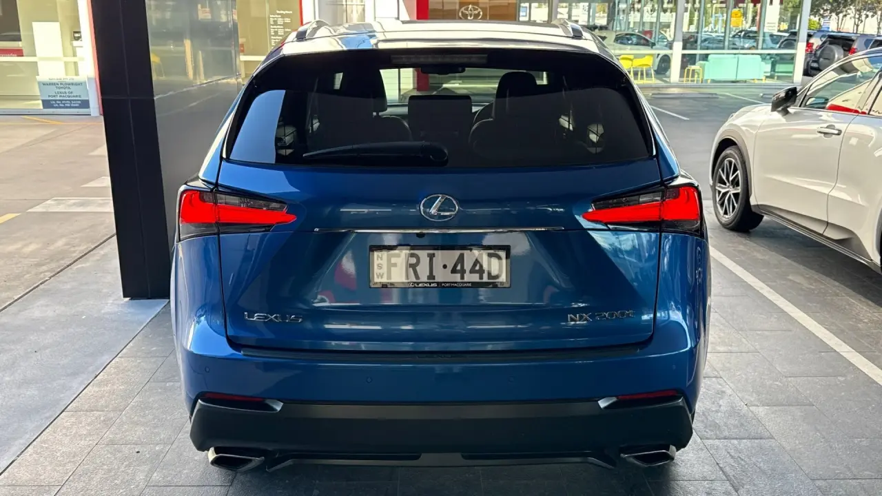2016 Lexus NX200t Gallery Image 5