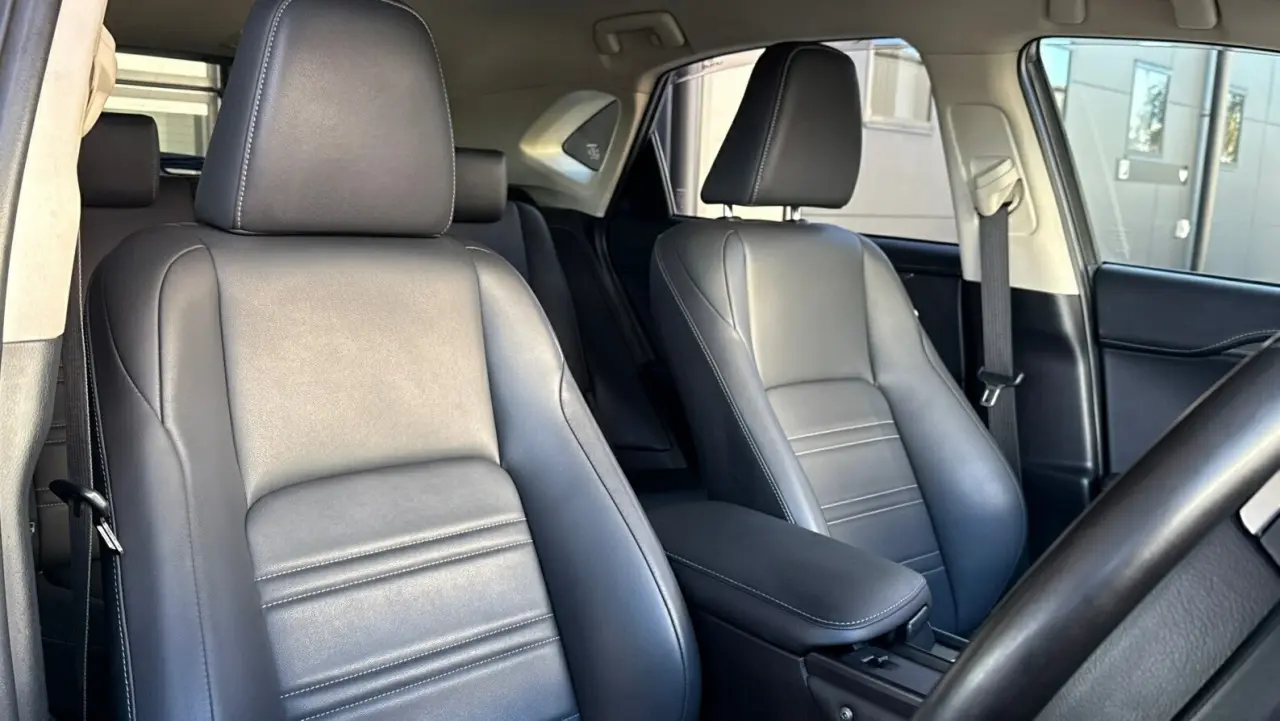 2016 Lexus NX200t Gallery Image 9