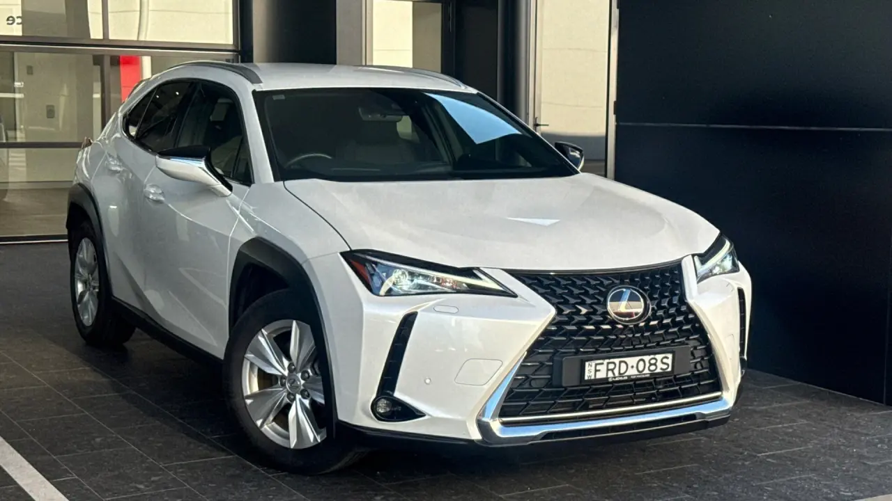 2018 Lexus UX200 Gallery Image 1