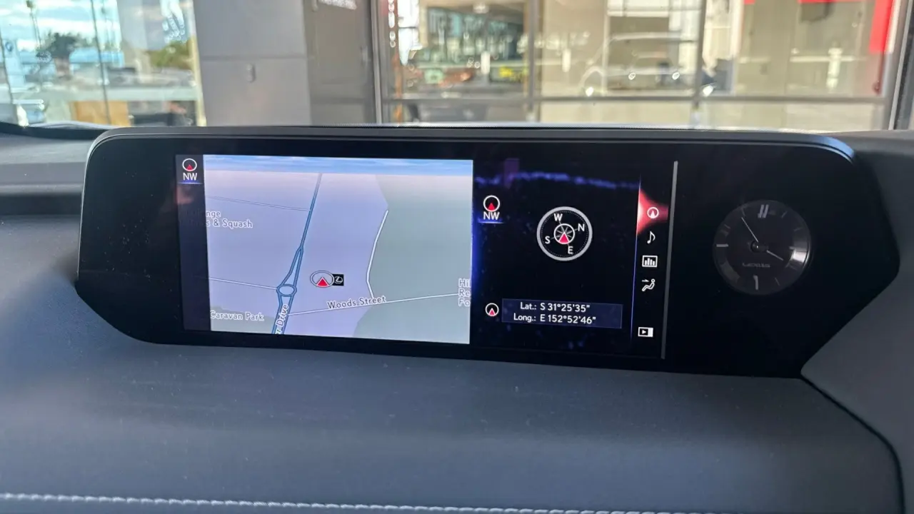 2018 Lexus UX200 Gallery Image 12