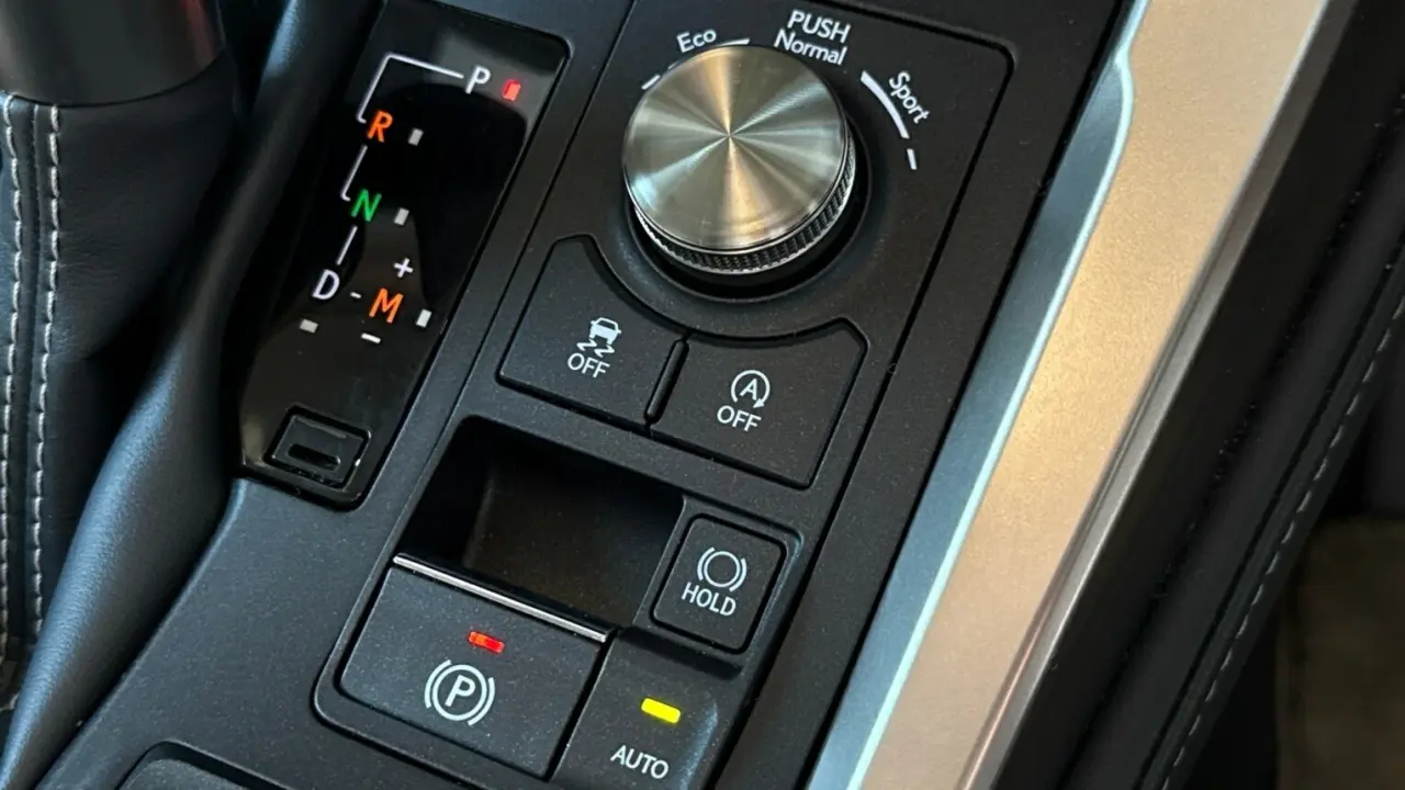 2019 Lexus NX300 Gallery Image 18