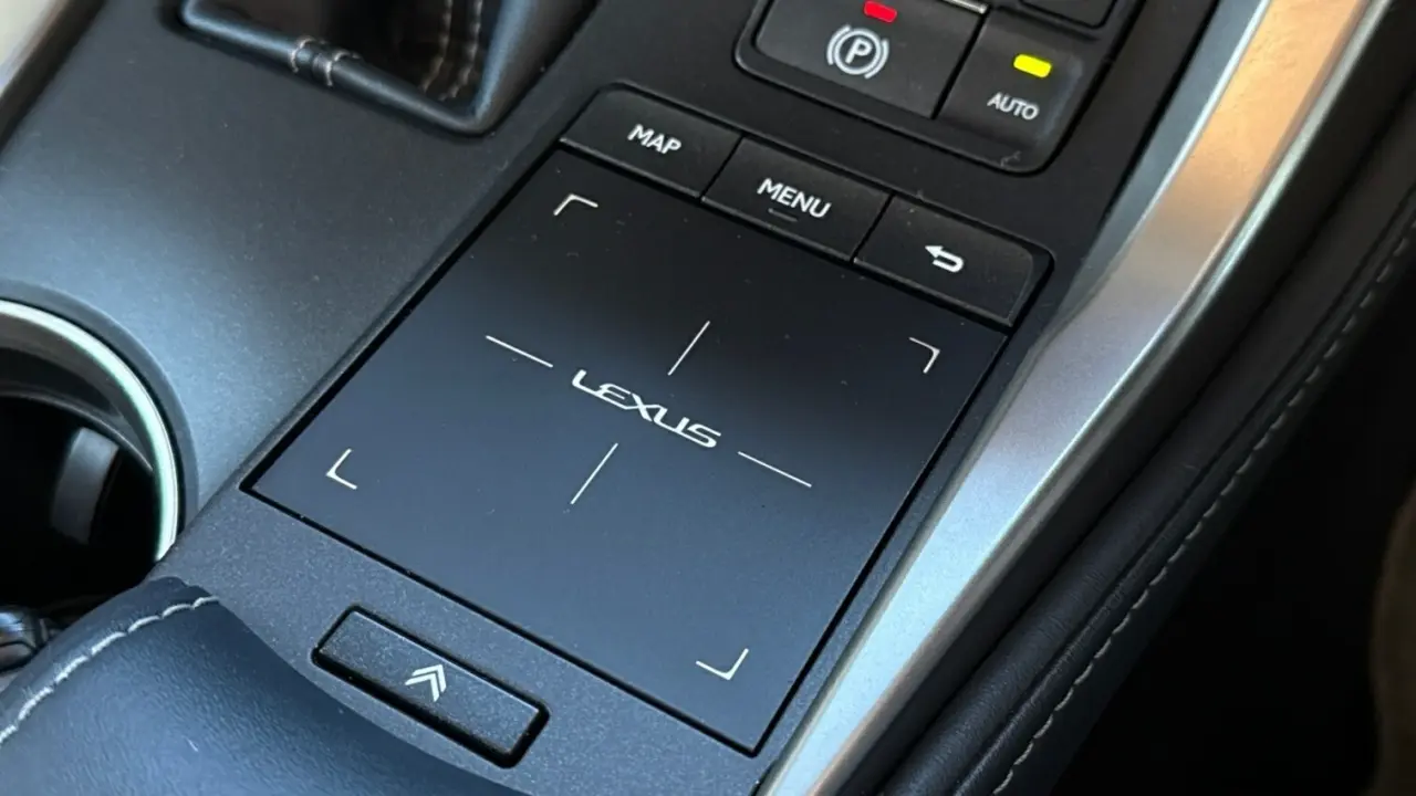 2019 Lexus NX300 Gallery Image 19