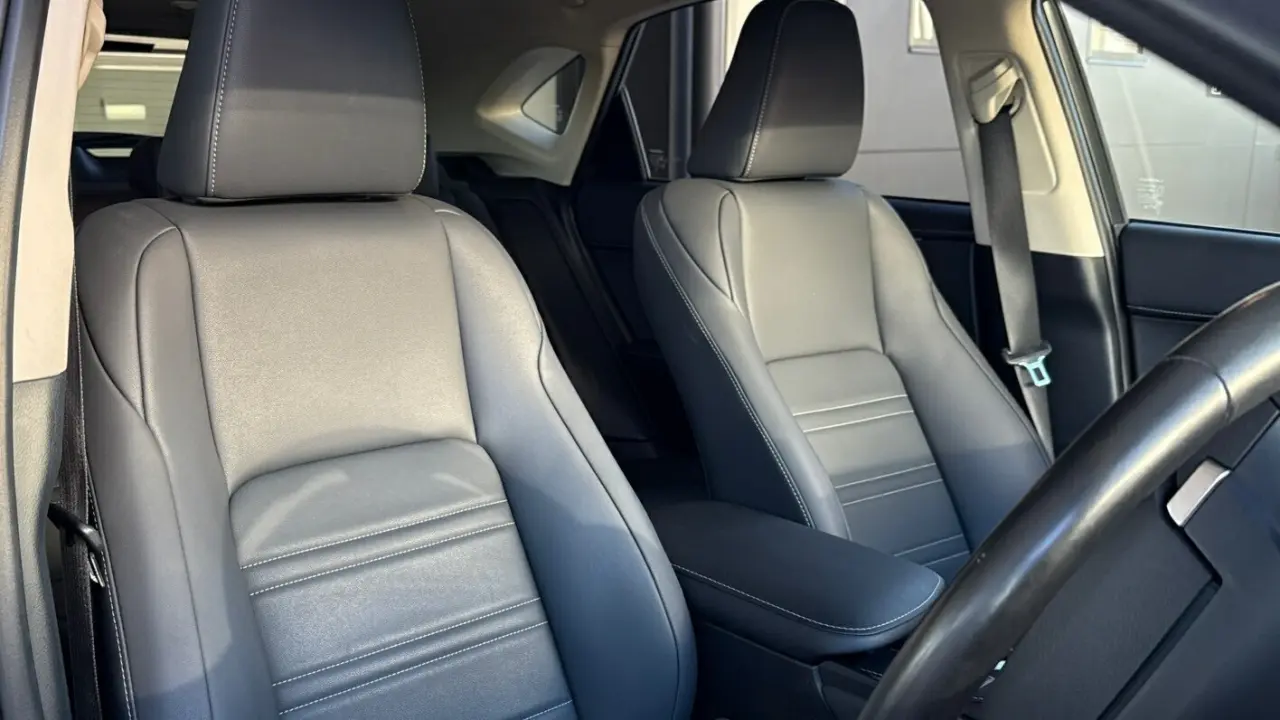 2019 Lexus NX300 Gallery Image 9