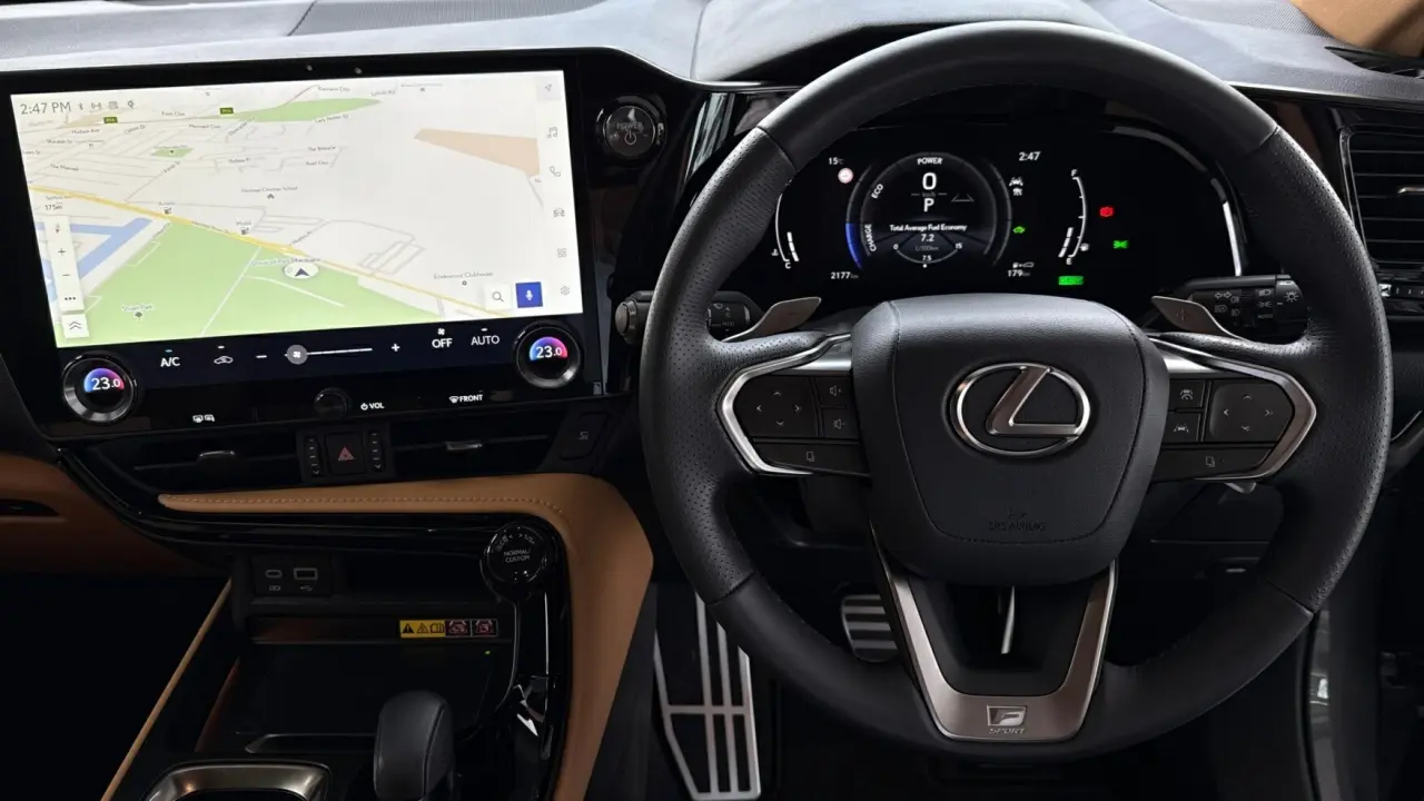 2024 Lexus NX350H Gallery Image 11