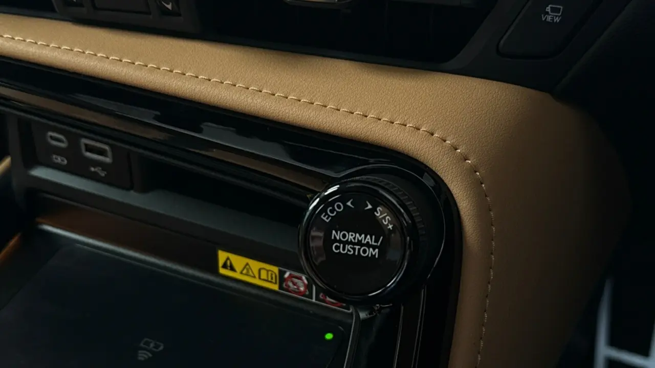 2024 Lexus NX350H Gallery Image 20