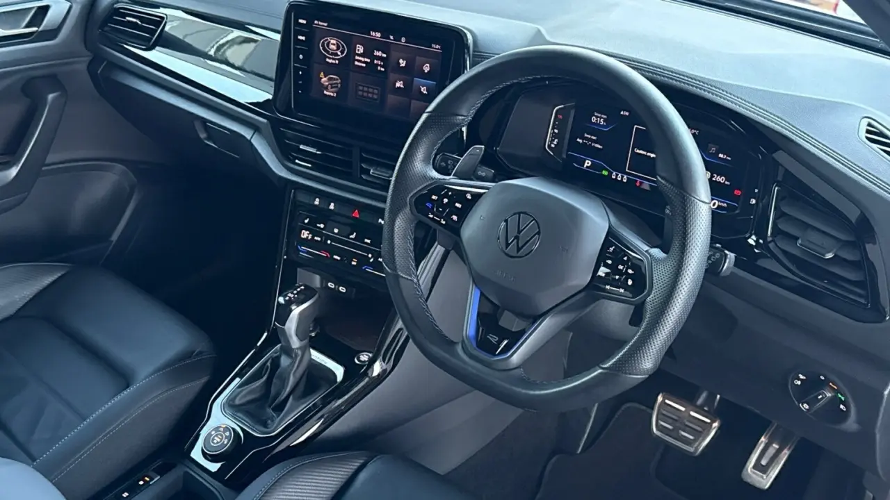 2023 VOLKSWAGEN T-ROC Gallery Image 10