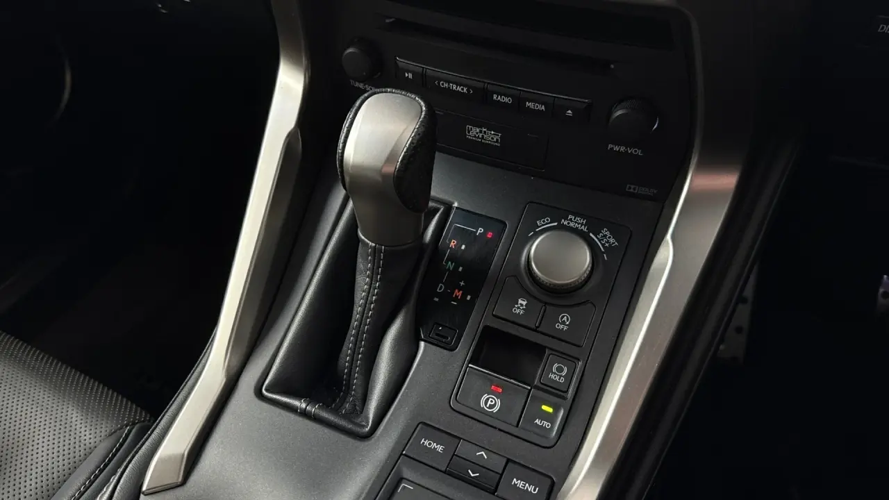 2015 Lexus NX200t Gallery Image 16
