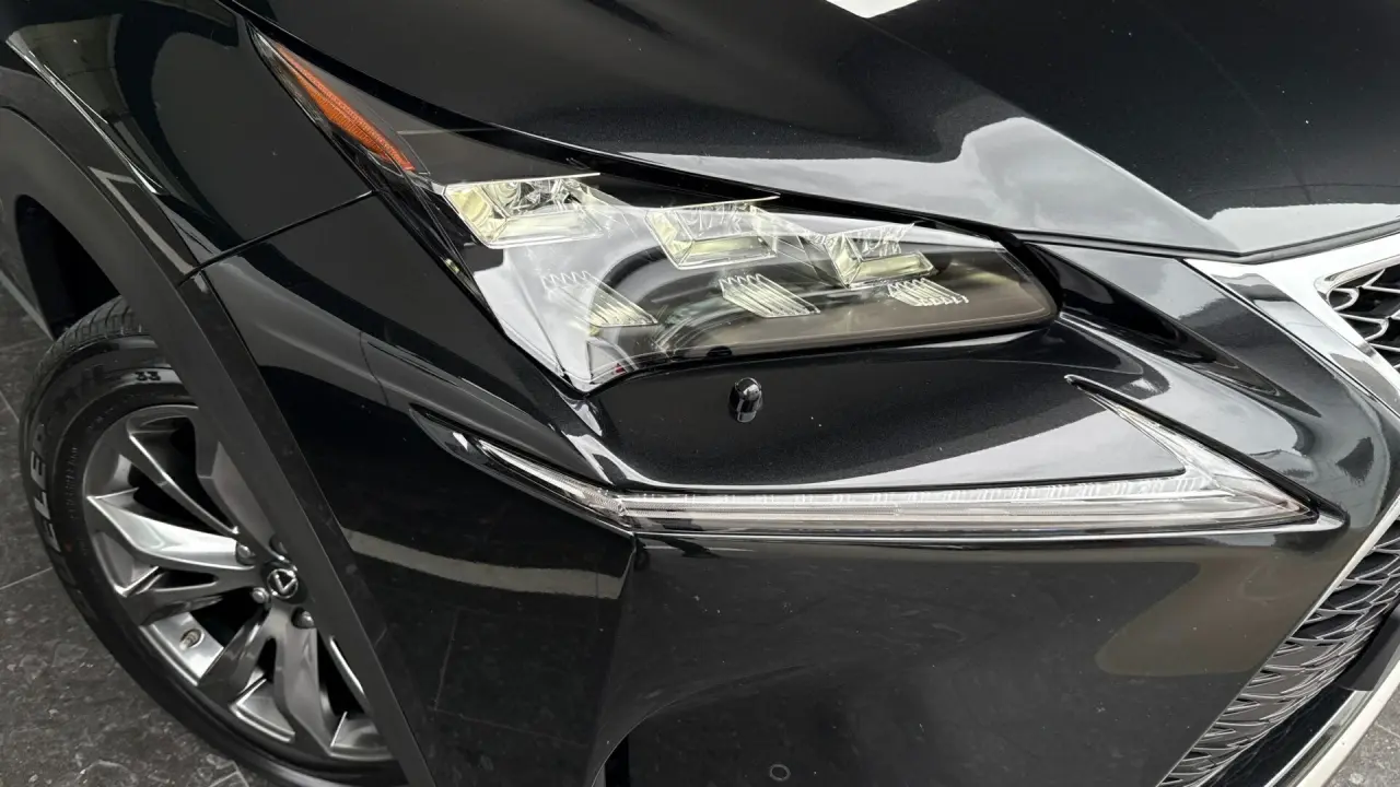 2015 Lexus NX200t Gallery Image 3